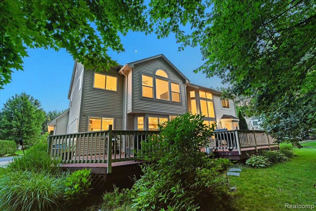 4583 Racewood Drive, Commerce Twp, MI 48382 — Photo 29