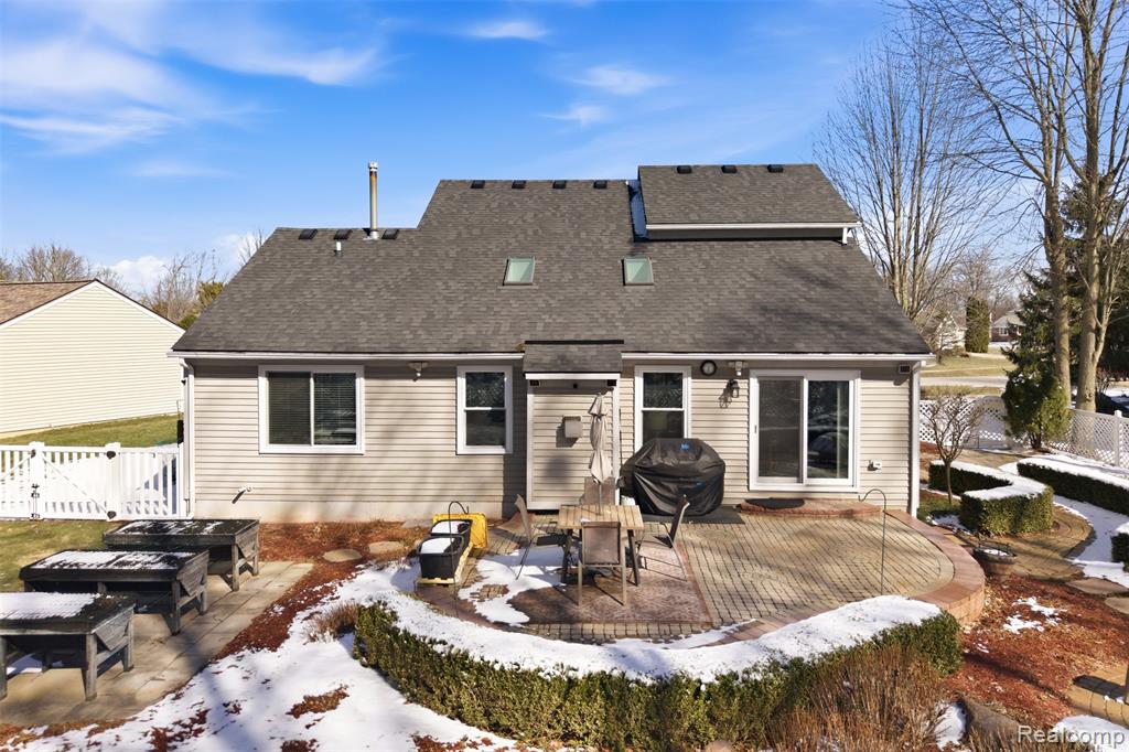 9140 Lakewood Drive, Whitmore Lake, MI 48189 — Photo 35