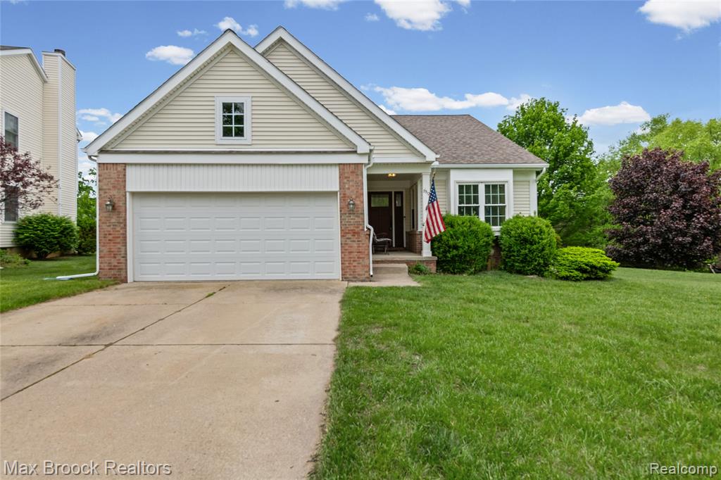 7512 Lake Street, Dexter, MI 48130
