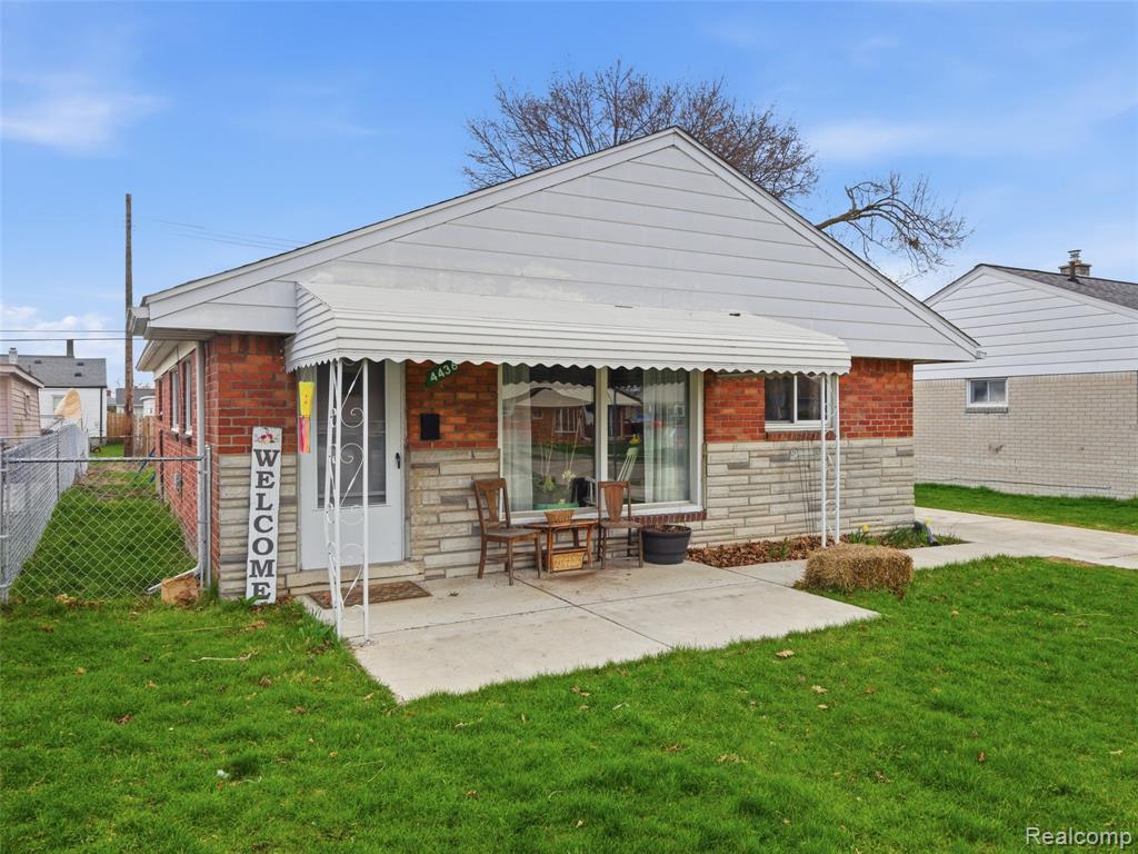 4436 15th Street, Wyandotte, MI 48192 — Photo 2