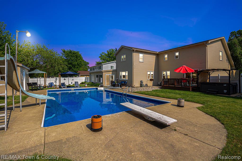 813 Birchwood Drive, Flushing, MI 48433 — Photo 53