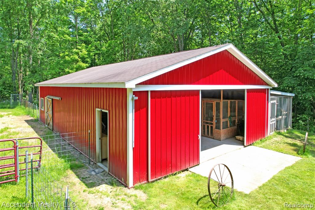 5735 Belle River Road, Imlay City, MI 48412 — Photo 10