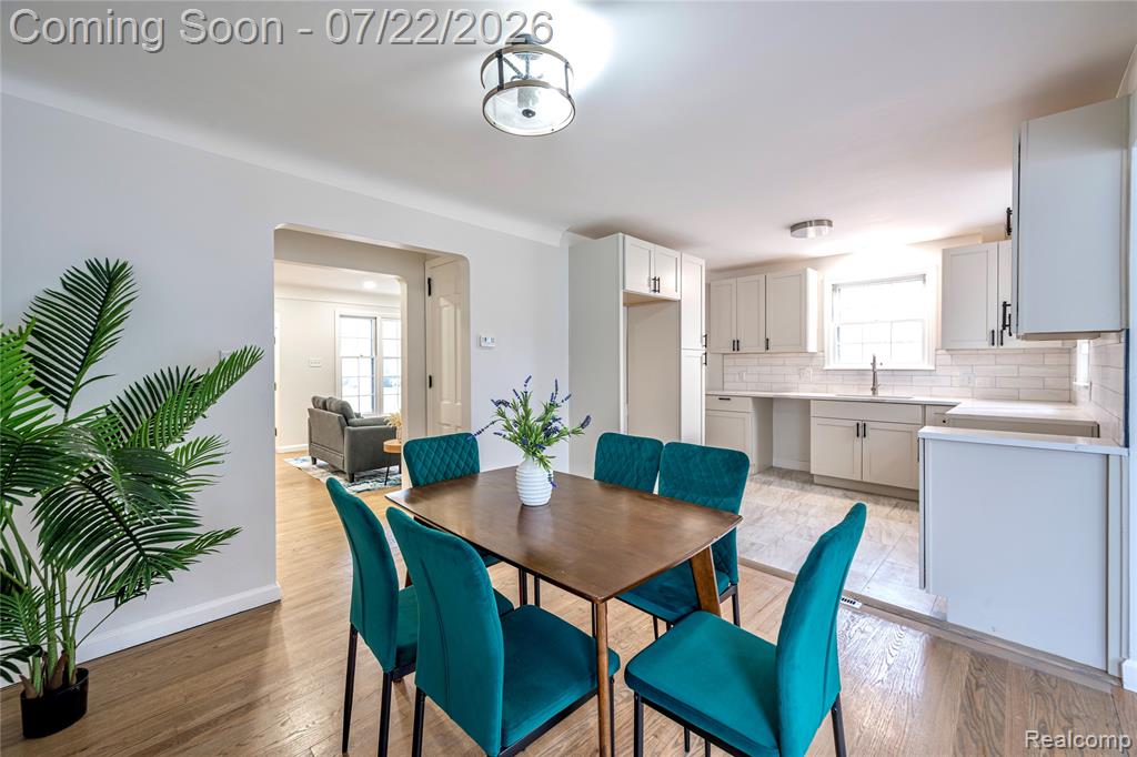 10425 Elgin Avenue, Huntington Woods, MI — Photo 3