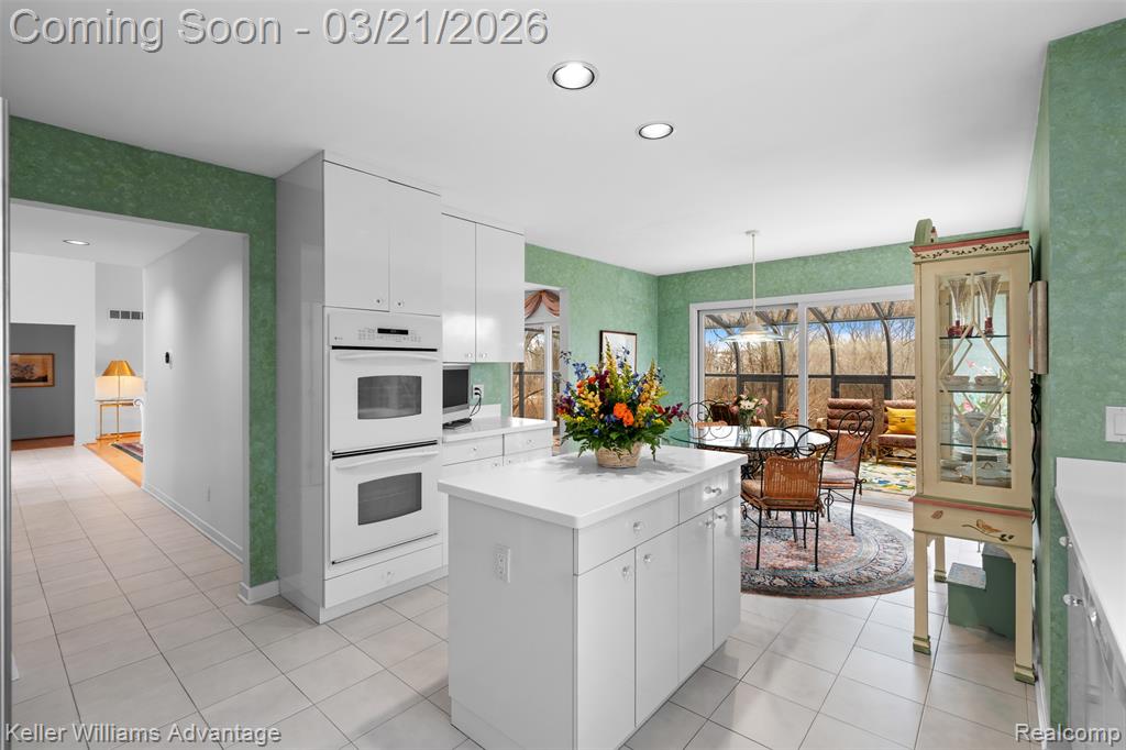 4974 Countryside Drive, West Bloomfield, MI 48323 — Photo 18