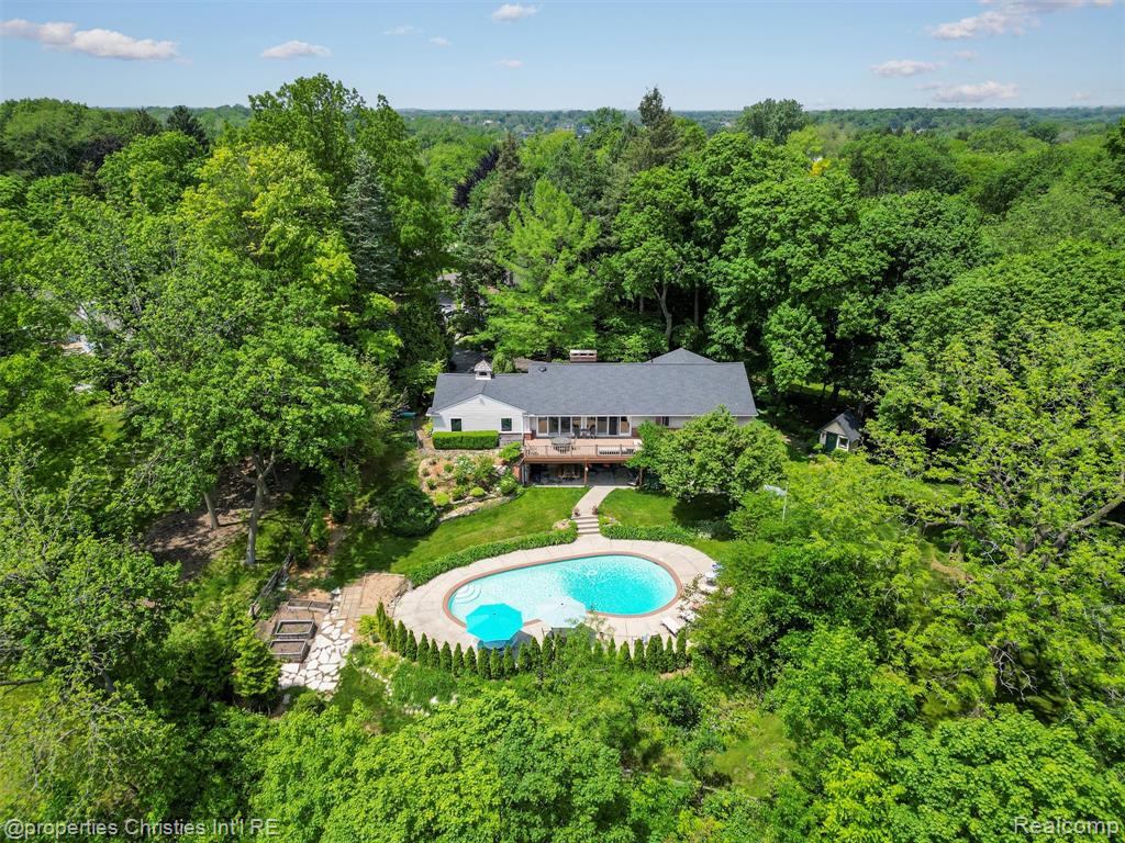 4383 Pine Tree Trail, Bloomfield Hills, MI 48302 — Photo 27
