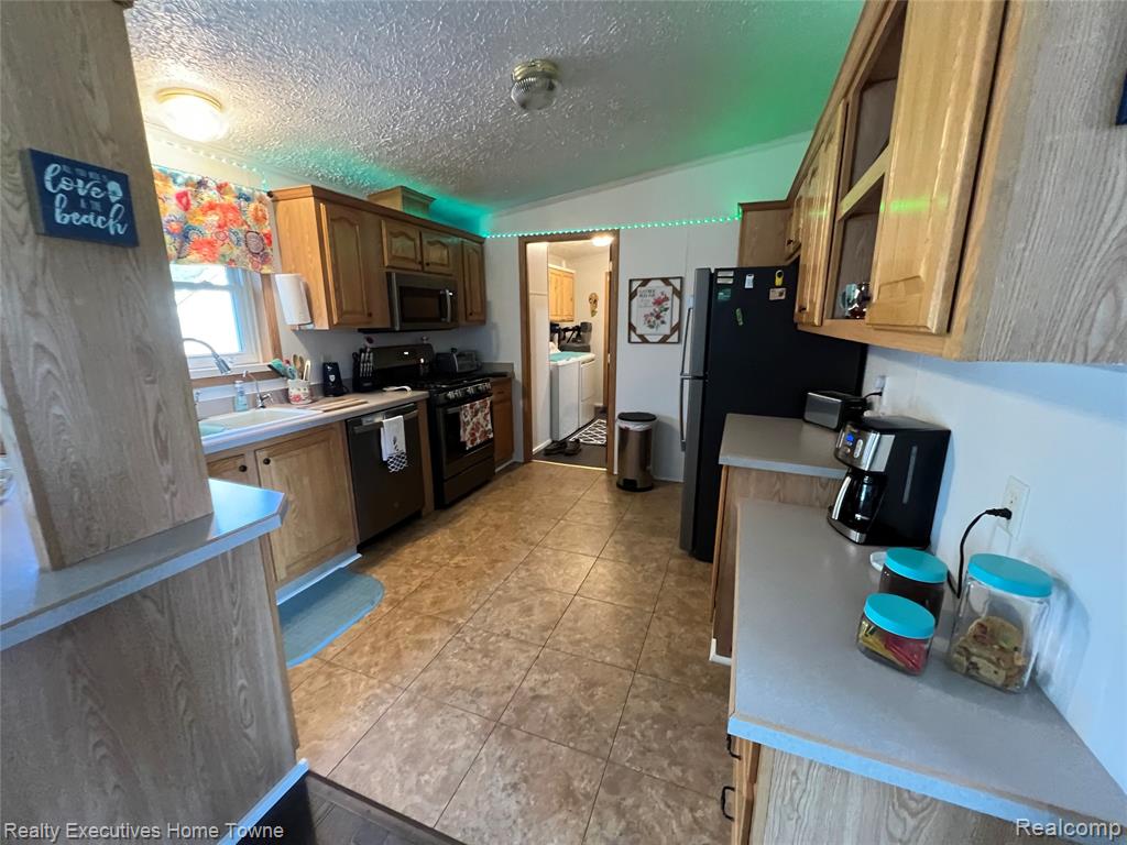 2293 DENNIS Street, Croswell, MI 48422 — Photo 25