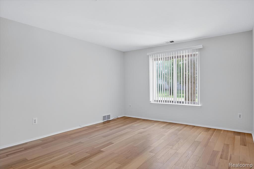 2037 E Franklin Drive, Canton, MI 48187 — Photo 21