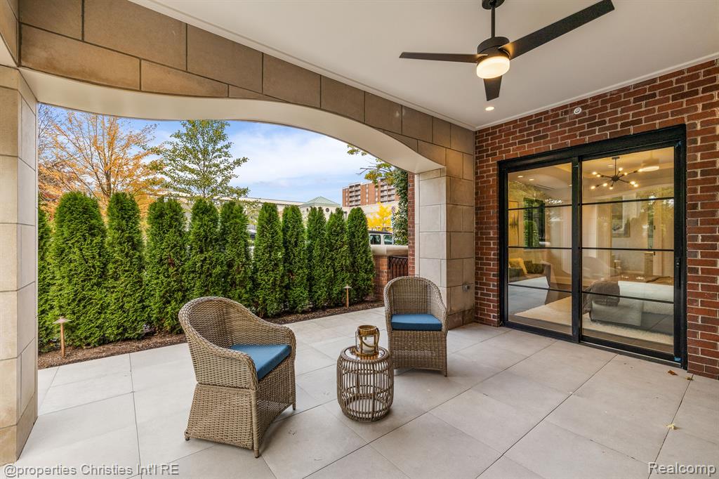 420 E FRANK Street, 101, Birmingham, MI 48009 — Photo 12