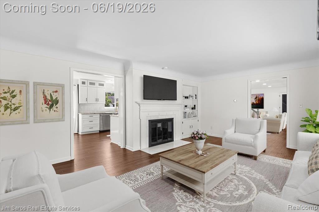 615 Lakepointe Street, Grosse Pointe, MI 48230 — Photo 13