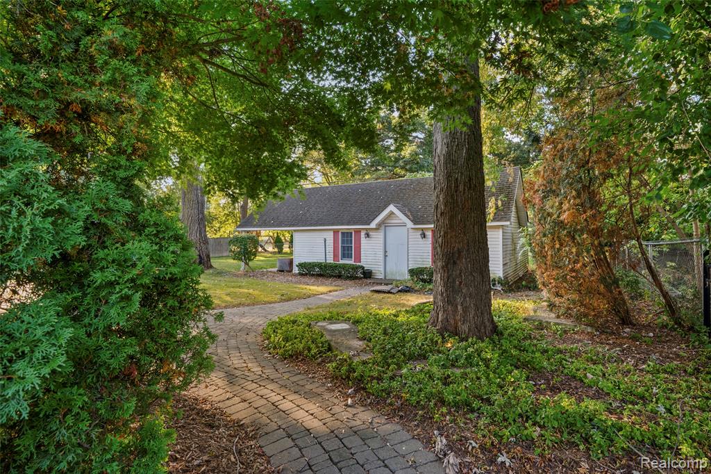 436 Girard Avenue, Royal Oak, MI 48073 — Photo 38