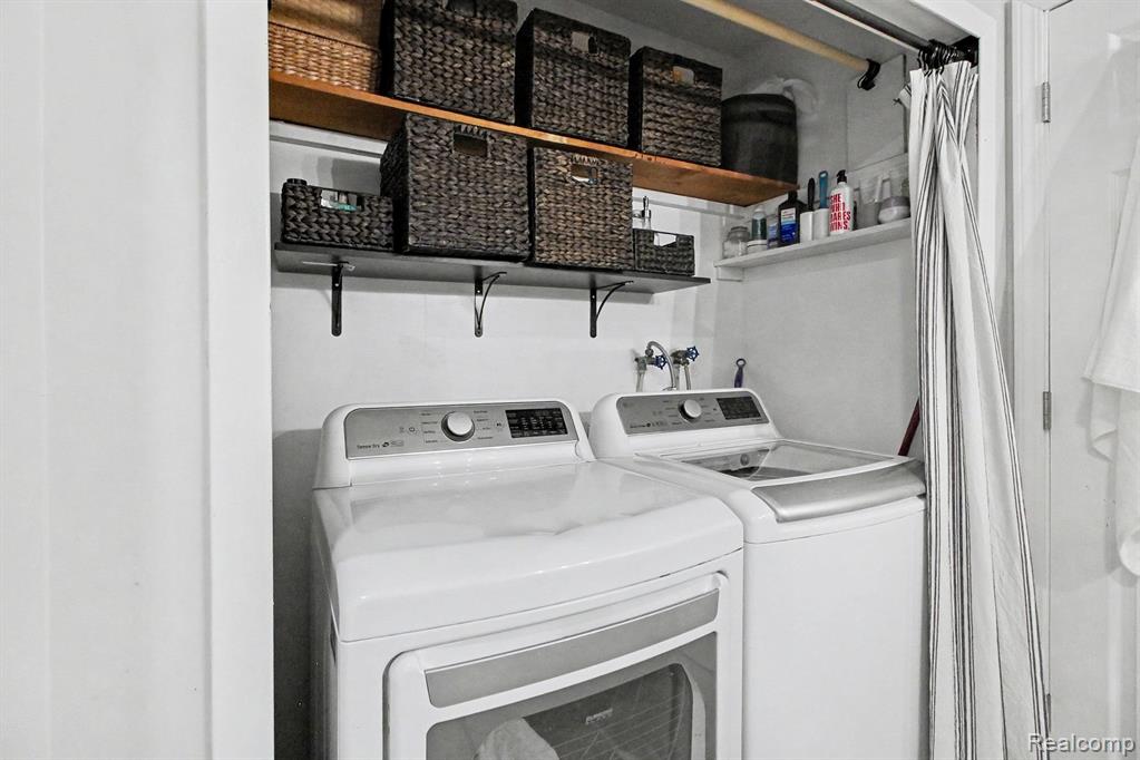 5070 W Harvard Avenue, Clarkston, MI 48348 — Photo 17