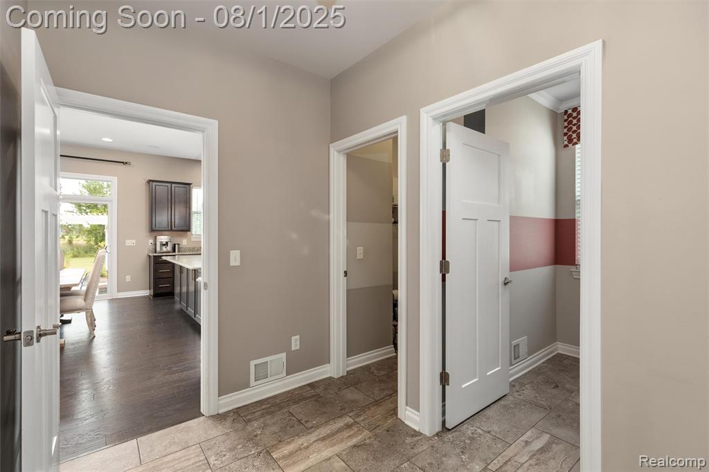 61171 Shaya Boulevard, South Lyon, MI 48178 — Photo 12