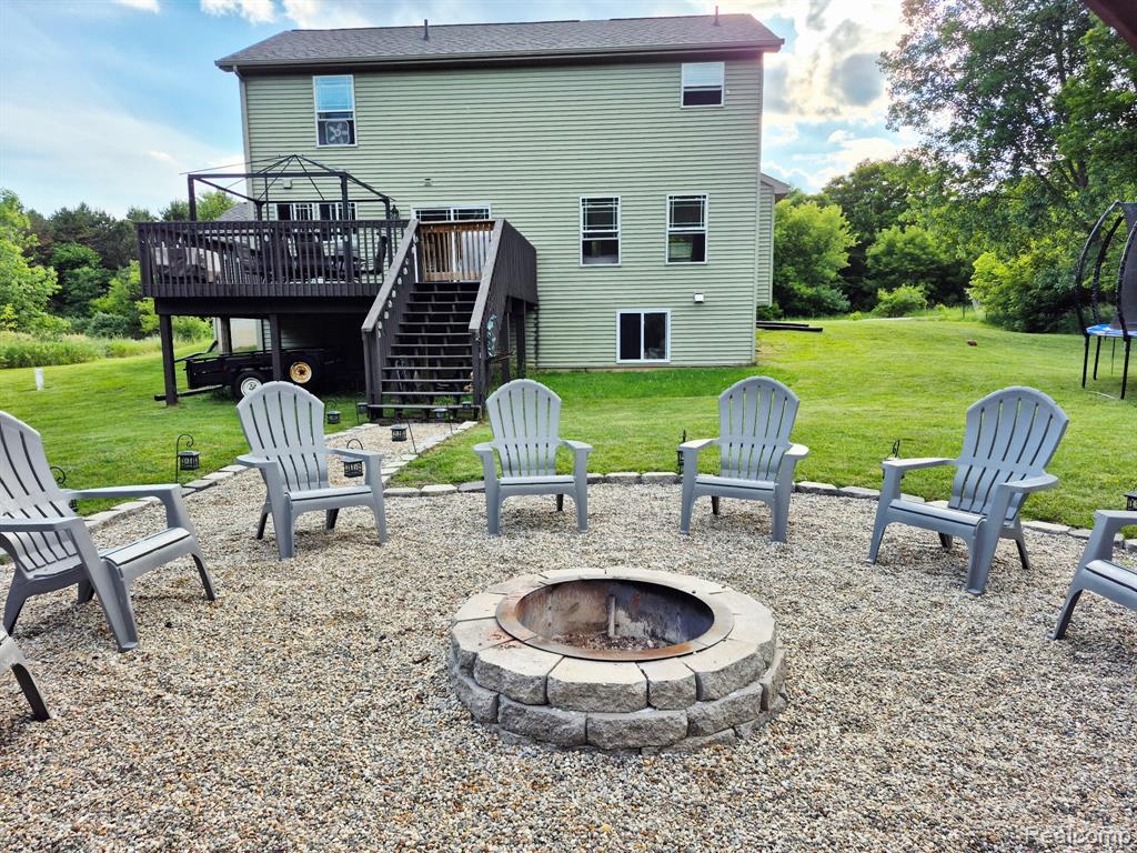 7047 Bennington Greens Drive, Owosso, MI 48867 — Photo 42