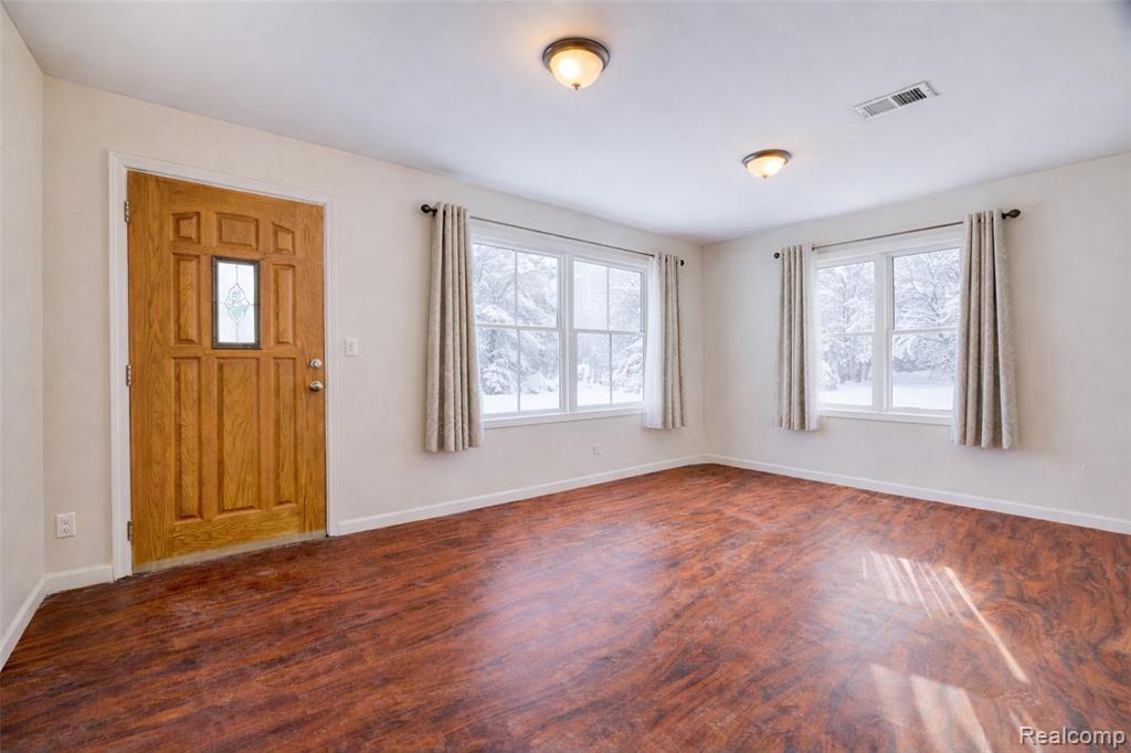 7536 Wilkie Street, Taylor, MI 48180 — Photo 9