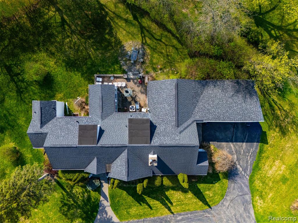 27881 Rackham Drive, Lathrup Village, MI 48076 — Photo 23