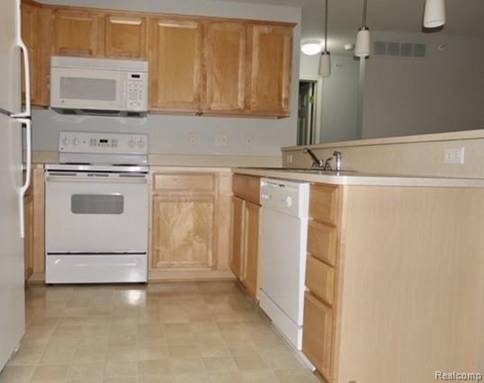 27102 CHANTEL, Walled Lake, MI 48390 — Photo 3
