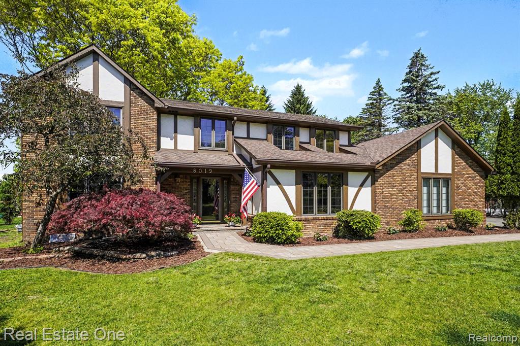 8019 Deerwood Road, Clarkston, MI 48348 — front exterior