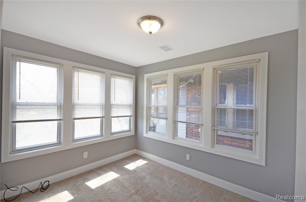 2253 Gladstone Street, Detroit, MI 48206 — Photo 44
