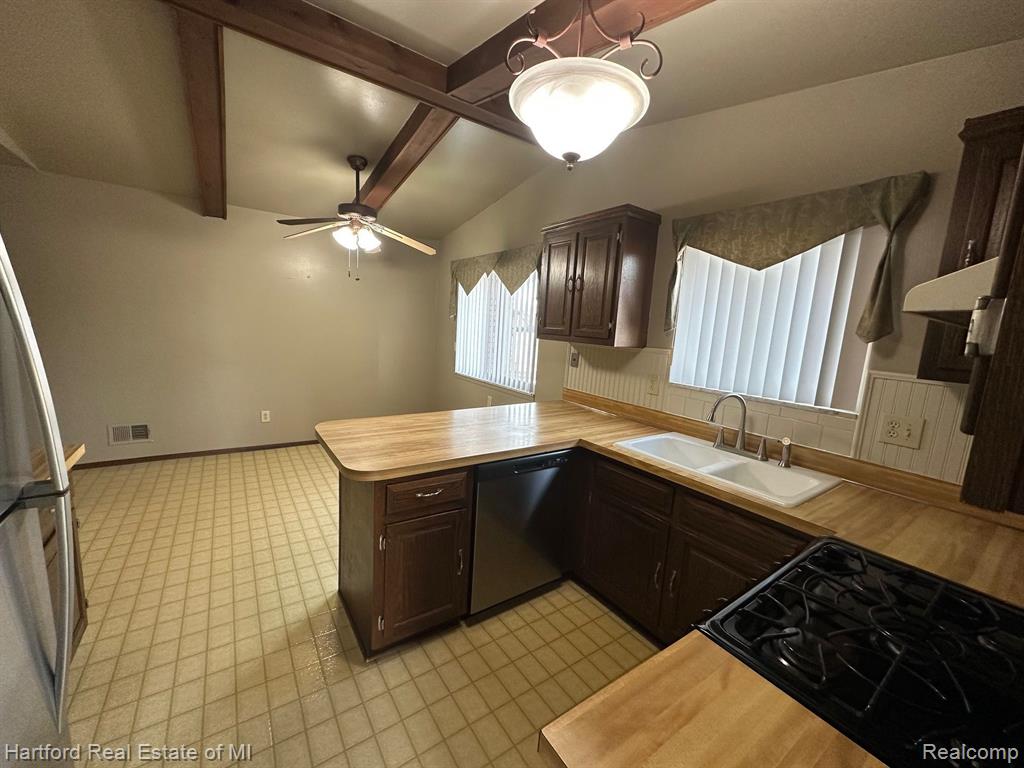 4429 ROSE MARY Drive, Sterling Heights, MI 48310 — Photo 16