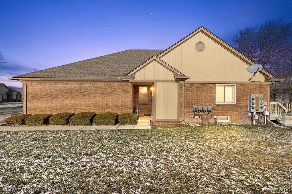 46784 Country Lane, Macomb, MI 48044 — front exterior