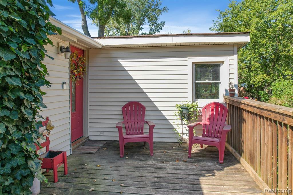 81 N EAGAN Drive, Lake Orion, MI 48362 — Photo 24