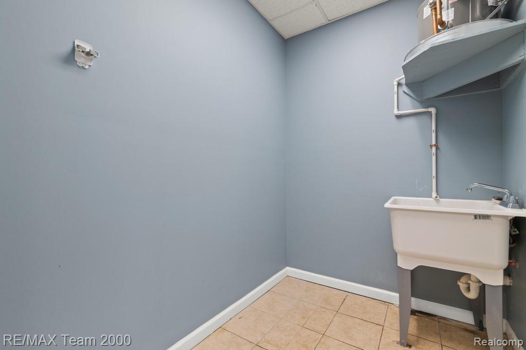 5153 S Beech Daly Street, Dearborn Heights, MI 48125 — Photo 26