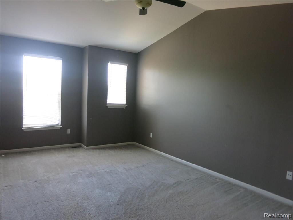 685 SUMMERFIELD Drive, Westland, MI — Photo 17