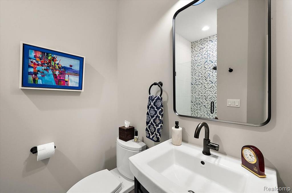 6912 Stonewood Place, 44, Clarkston, MI — Photo 32