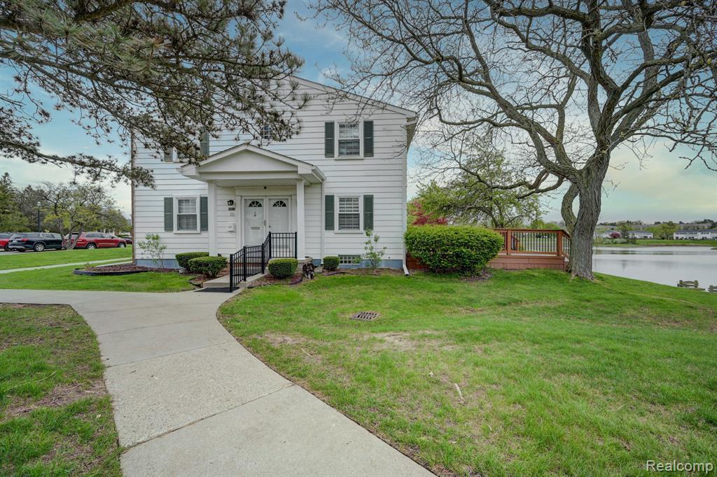 19824 IRONGATE, Northville, MI 48167 — Photo 2
