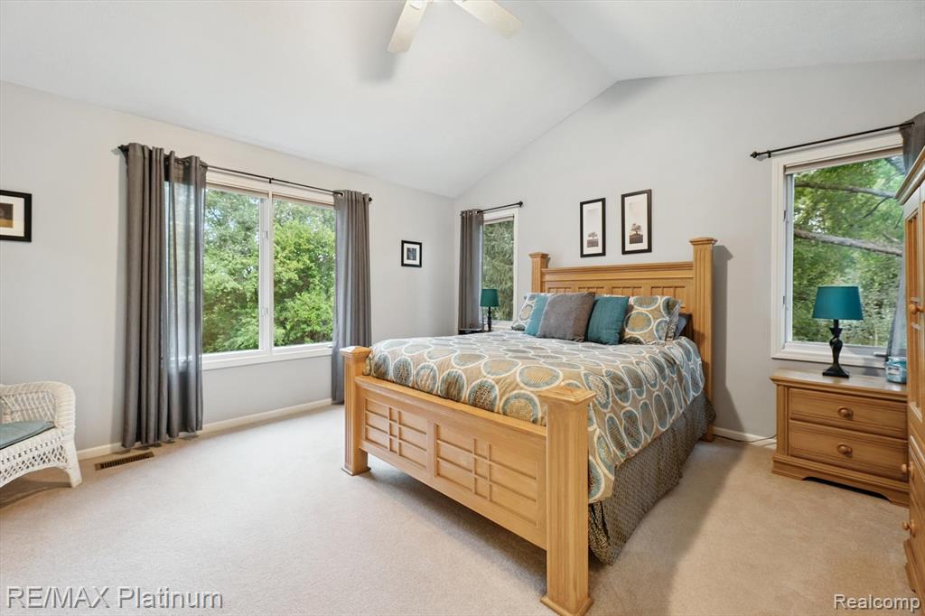 8872 Thornapple Drive, Pinckney, MI 48169 — Photo 34