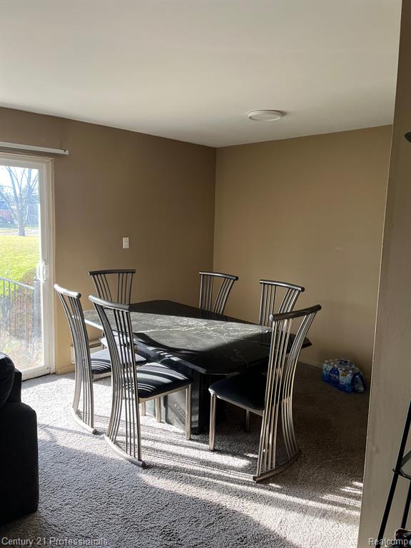 1852 COLONIAL VILLAGE Way, 2, Waterford, MI 48328 — Photo 9
