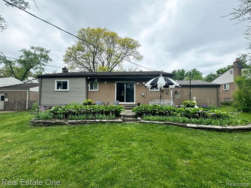 722 Miller Avenue, Rochester, MI 48307 — Photo 12