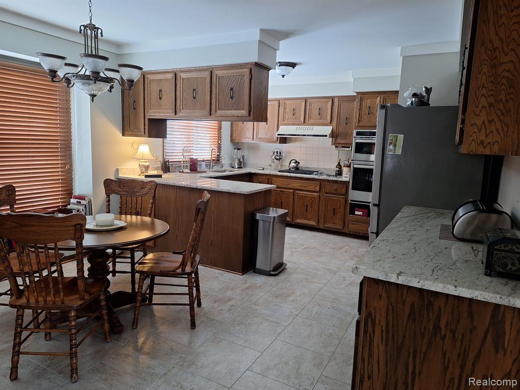 866 TIMBERLINE Drive, Rochester Hills, MI 48309 — Photo 24