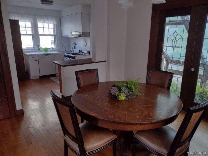 1407 CHARLTON Avenue, Ann Arbor, MI 48103 — Photo 12