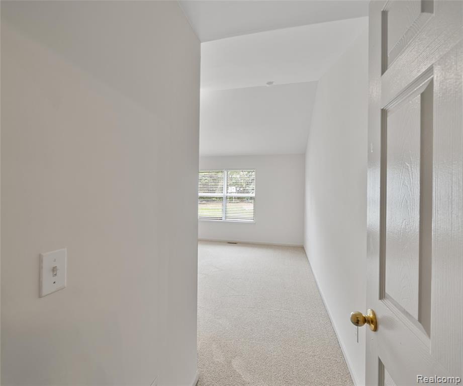5864 Willow Ridge Drive, Ypsilanti, MI 48197 — Photo 16