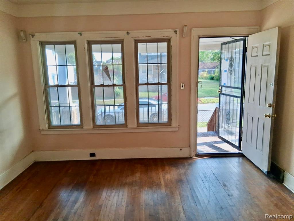 8221 Marion Street, Detroit, MI 48213 — Photo 5