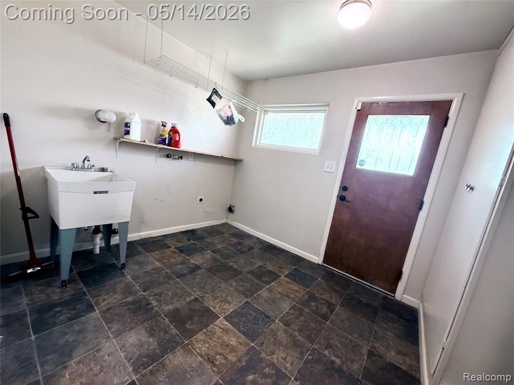 14129 Arnold, Redford, MI 48239 — Photo 35