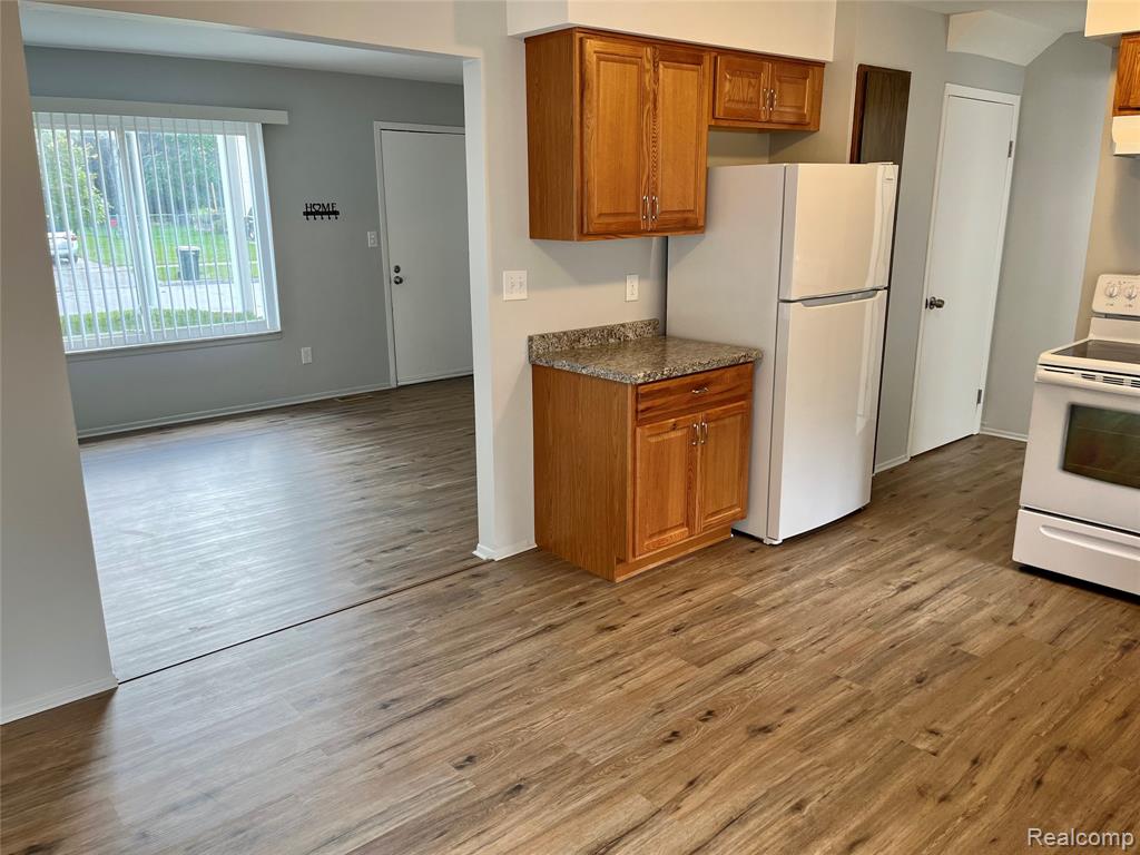 6626 Ardsley Court, Canton, MI 48187 — Photo 5