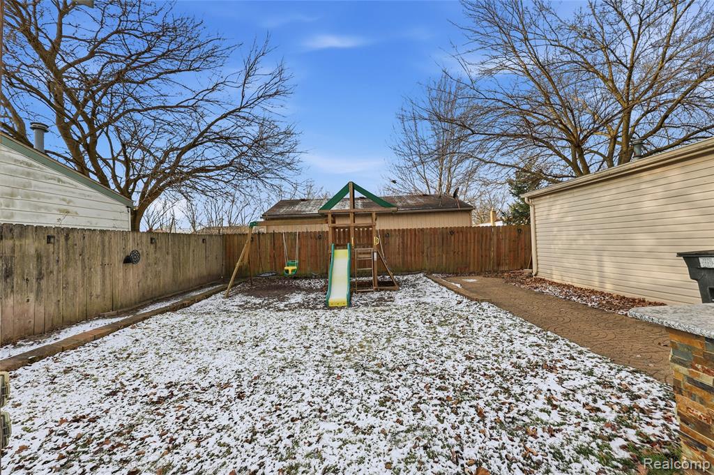 50661 Jim Drive, Chesterfield, MI 48047 — Photo 39