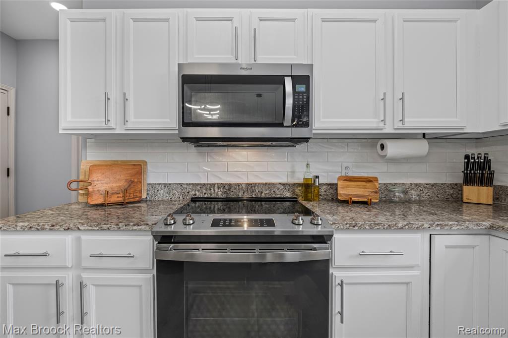 47078 Bing Drive, Canton, MI 48187 — Photo 17