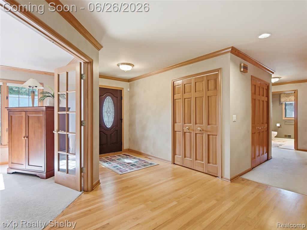 56432 Cromwell Court, Utica, MI 48316 — Photo 7