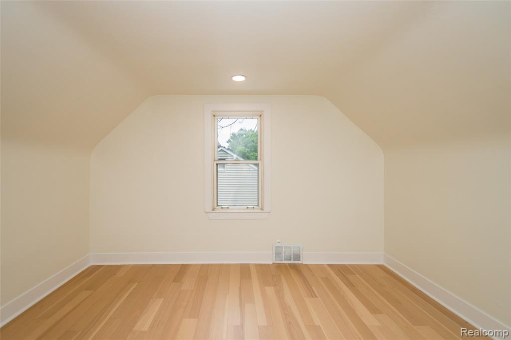 2330 Buckingham Avenue, Berkley, MI 48072 — Photo 27