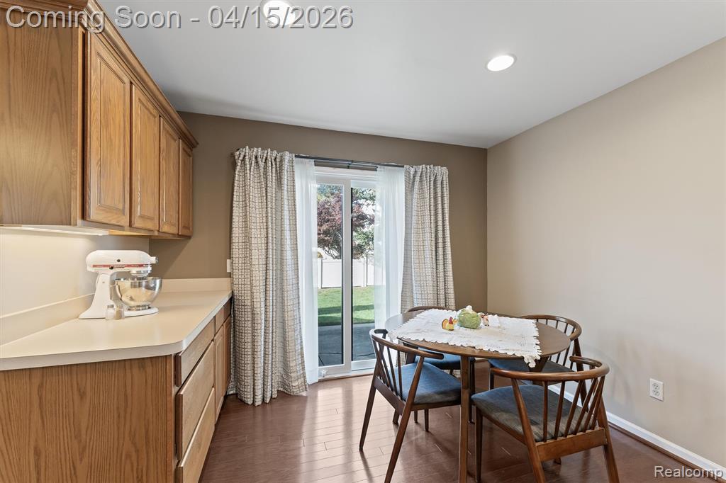 7715 Cherrywood Drive, Westland, MI — Photo 12