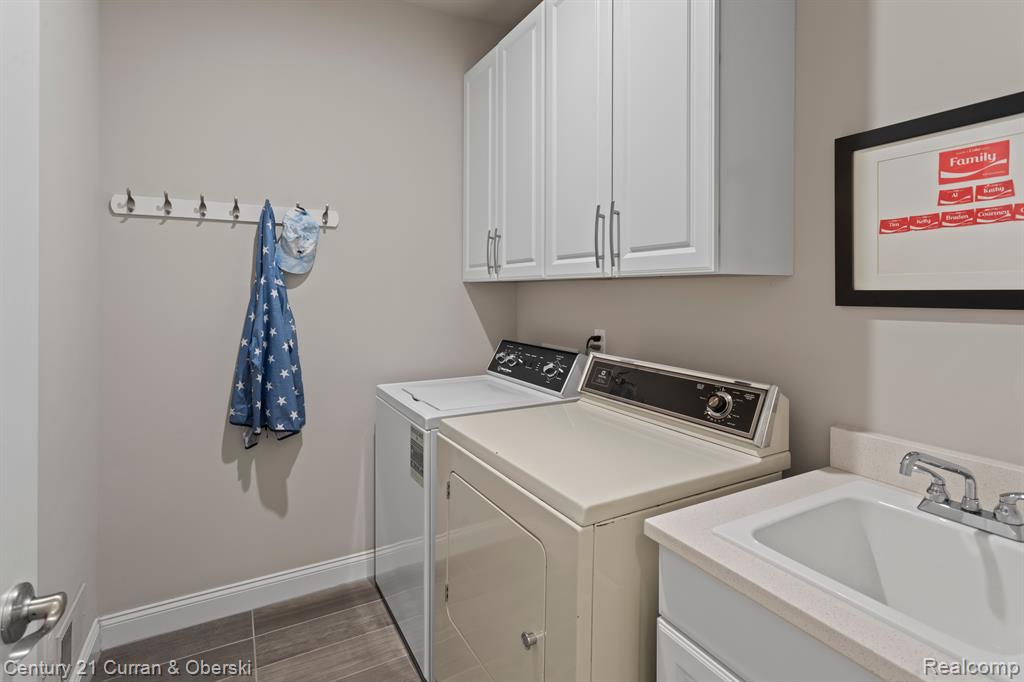 42833 CARDINAL Way, Novi, MI — Photo 35