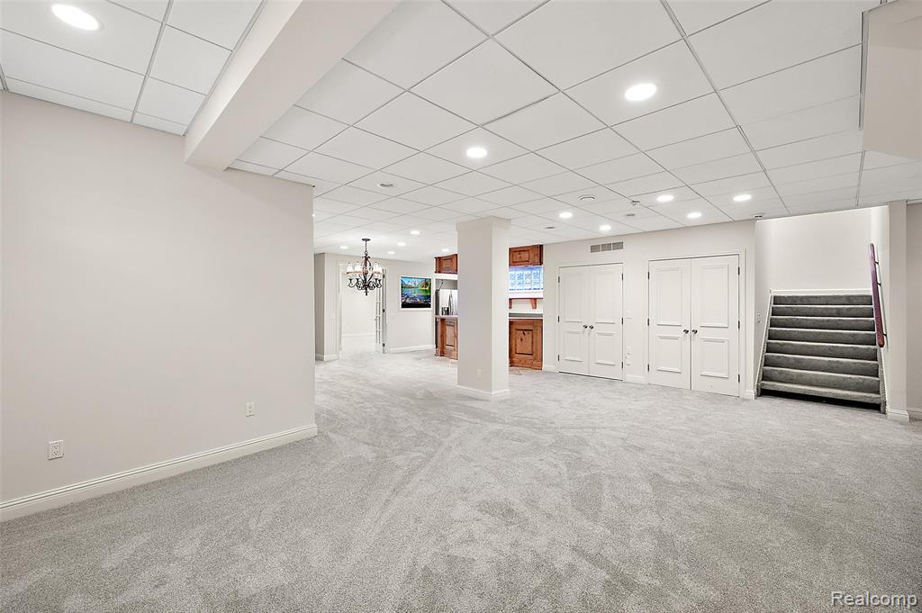 5744 Lochmoor Court, Rochester, MI 48306 — Photo 50