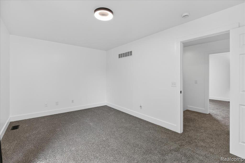 48 Broadway St., Suite D, Oxford, MI 48371 — Photo 23