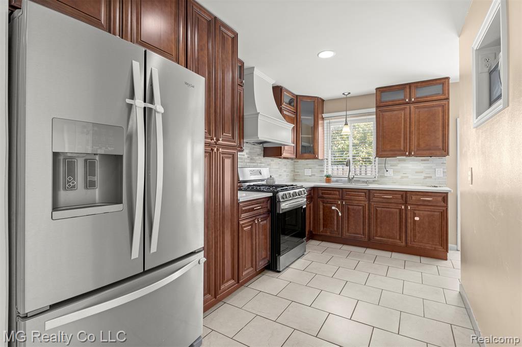 8671 Whitefield Street, Dearborn Heights, MI 48127 — Photo 8