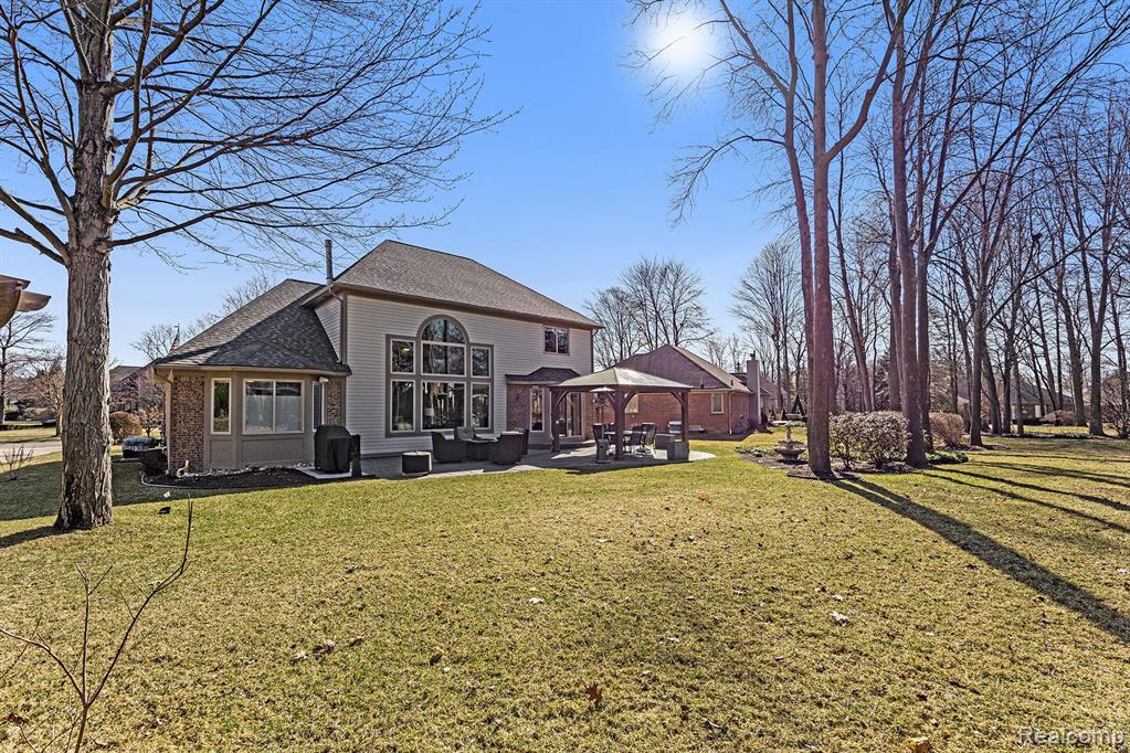 6634 SAINT ANDREWS Drive, Shelby Twp, MI 48316 — Photo 33