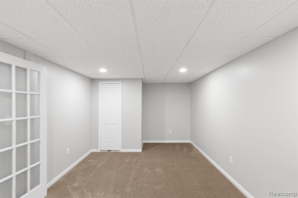 5634 Plantation Drive, Commerce Twp, MI 48382 — Photo 38