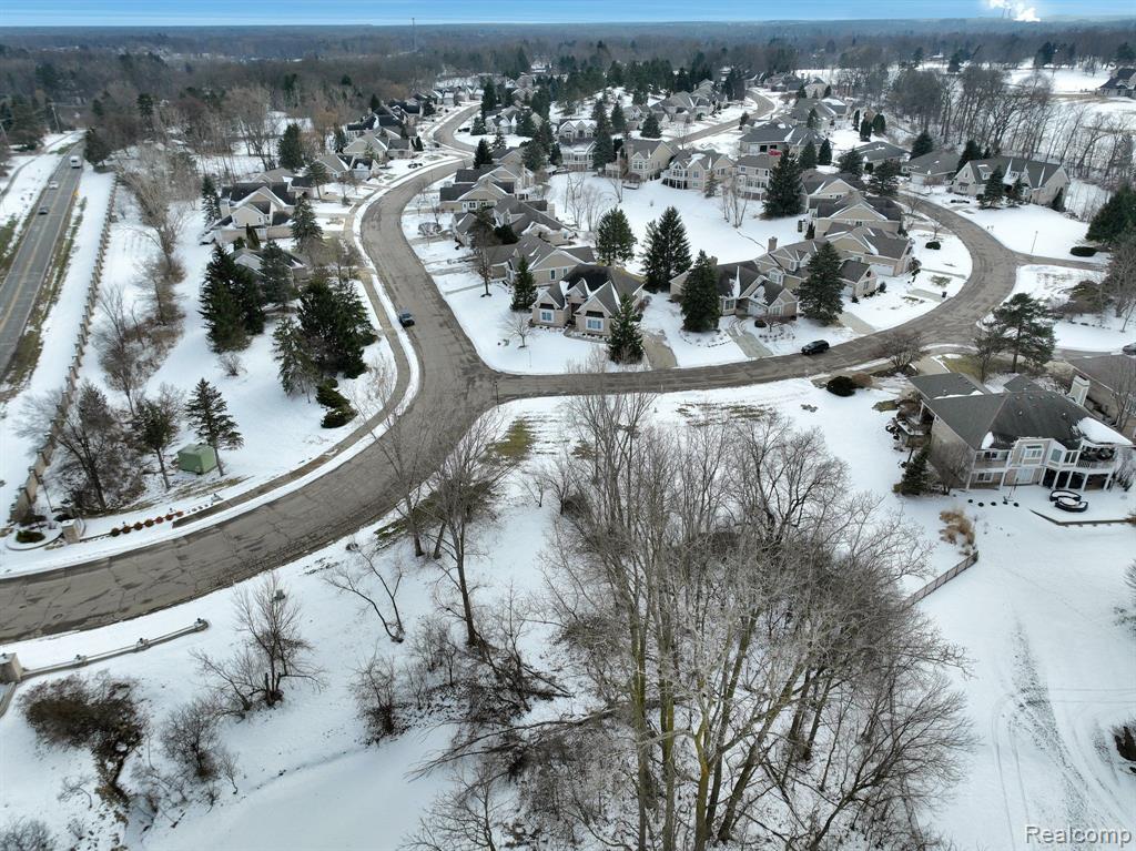 6247 W GOLFRIDGE Drive, East Lansing, MI 48823 — Photo 8
